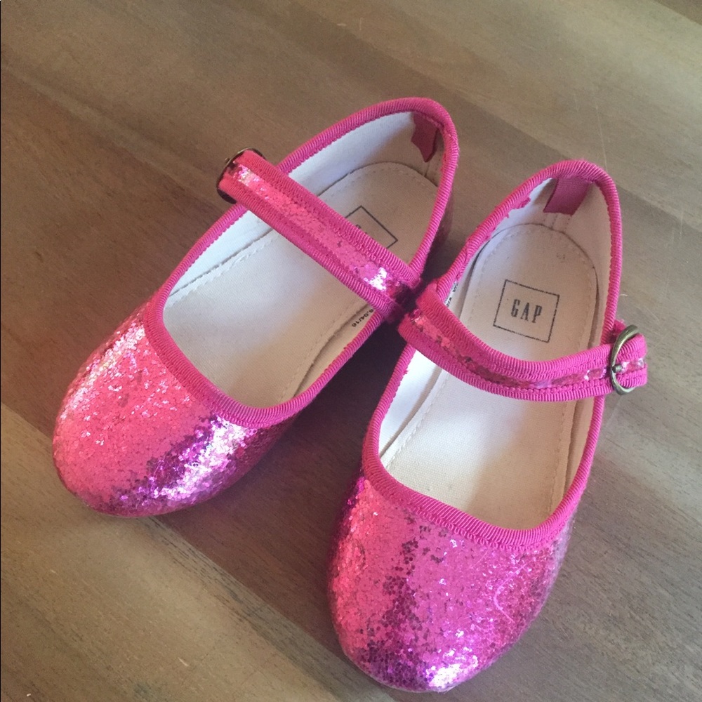 Gap baby girl size 8 Mary Janes